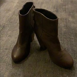 Rag & Bone Chocolate Brown Booties - Size 36